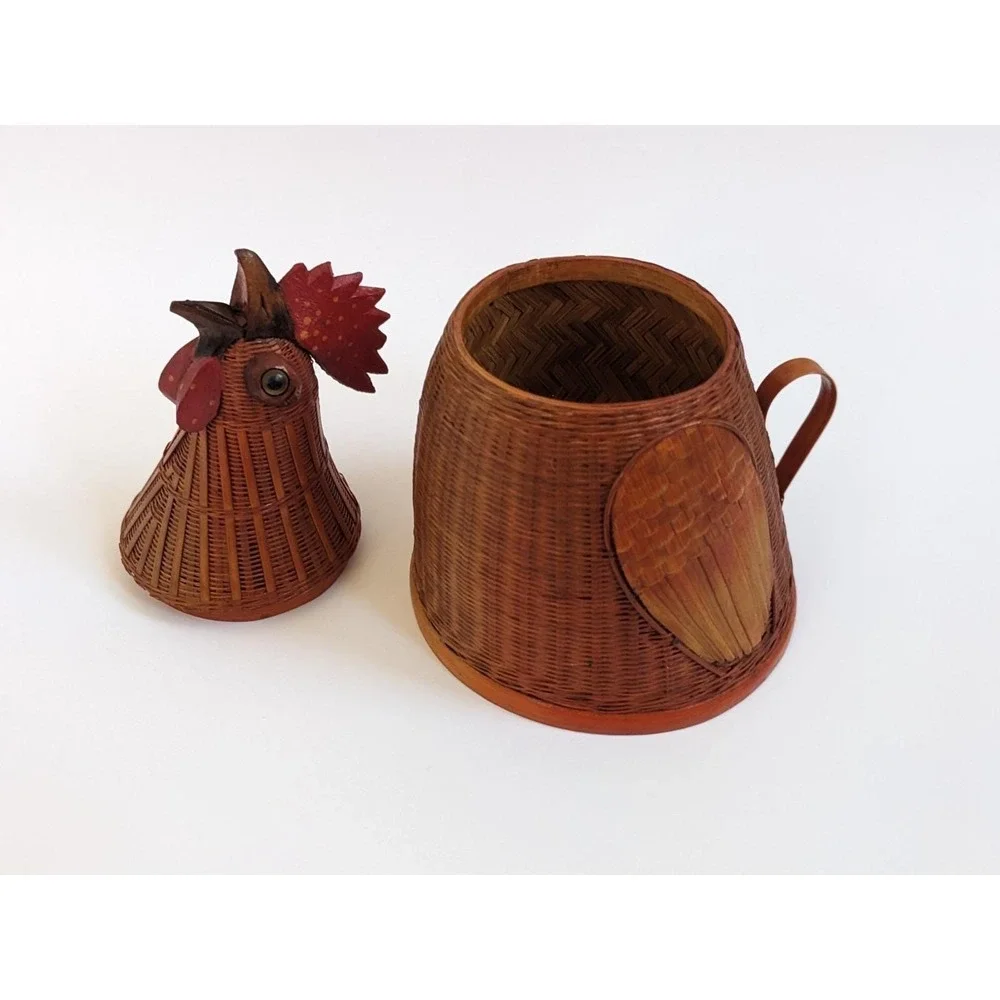 Vintage Shanghai Handicrafts Woven Wicker Rooster Lidded‎ Basket Hen Figural 9